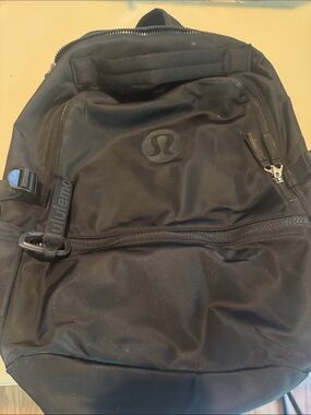 lululemon athletica Black Men's Backpack with Front Zip Pocket